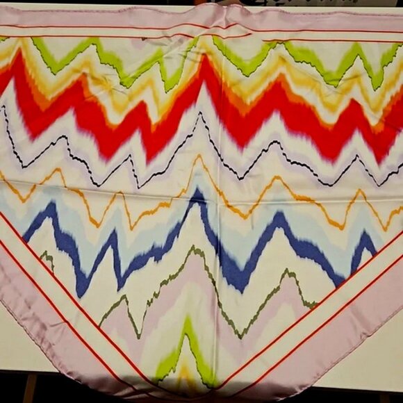 NWT Authentic Missoni colorful silk triangle scarf - Picture 3 of 10